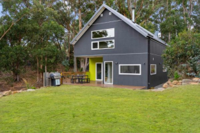 Relax at Ridgeway - Native Bushland Views